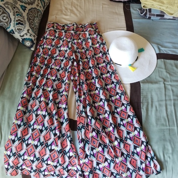 Flowy Pants - Picture 1 of 4